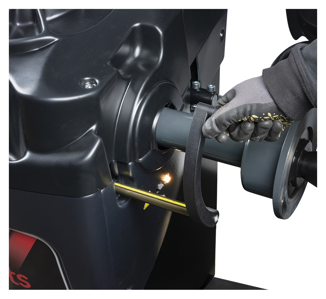 Équilibreuse de roues REDATS W-890 – Image 11